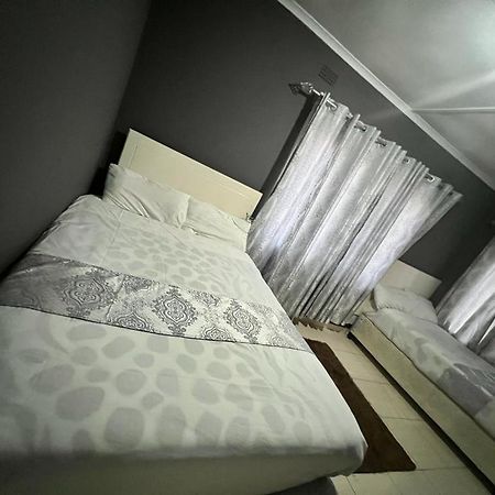 Golden Bamboo Hotel Nyanda Eksteriør billede